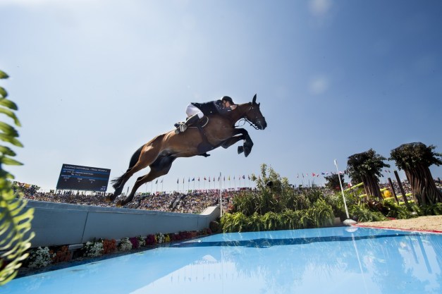 BN-PM158_0819ol_M_20160819132114