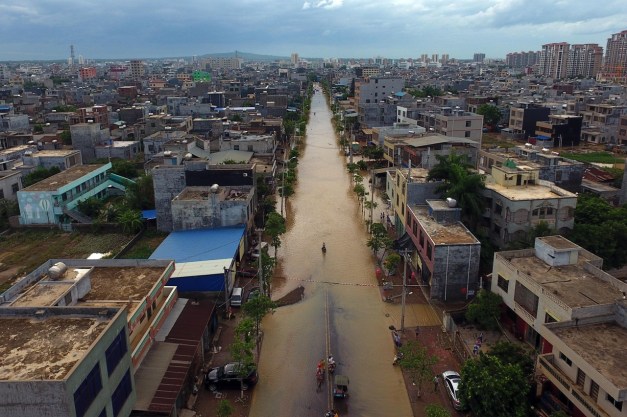 BN-PQ151_08030P_M_20160830231231